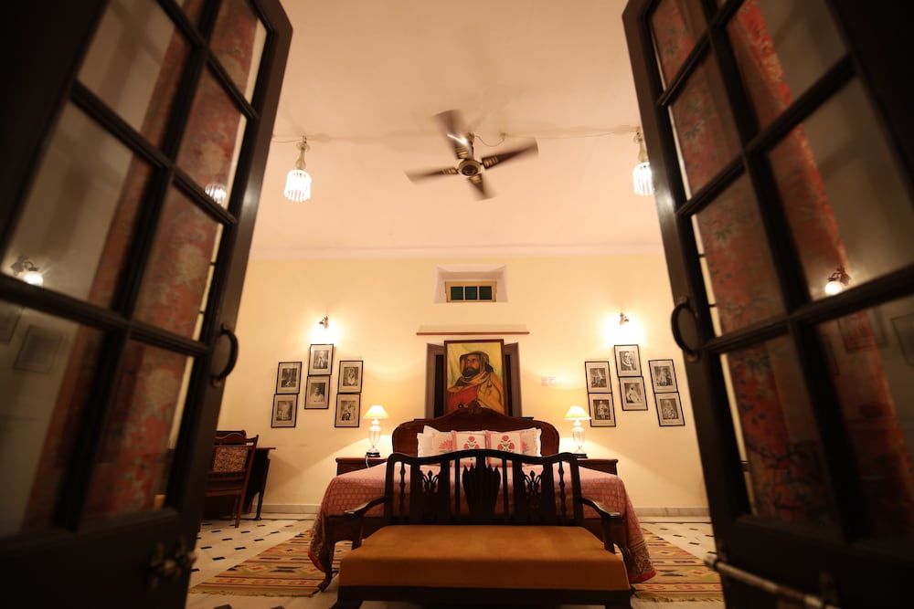 Roop Niwas Kothi Junior Room, 1 Double Bed