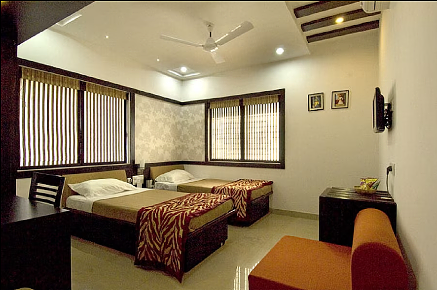 Hotel Atithi Inn Deluxe Room A. C 3