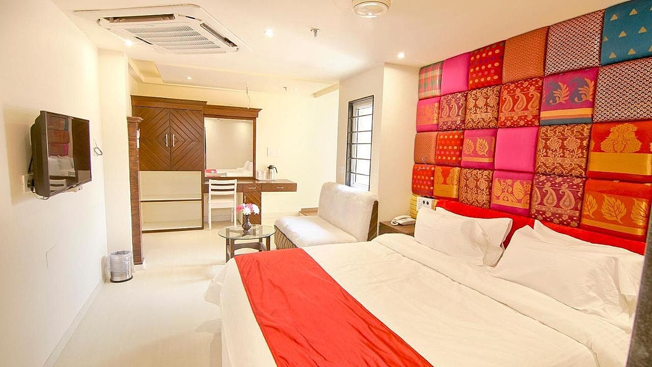 undefined HOTEL AMRTA 5