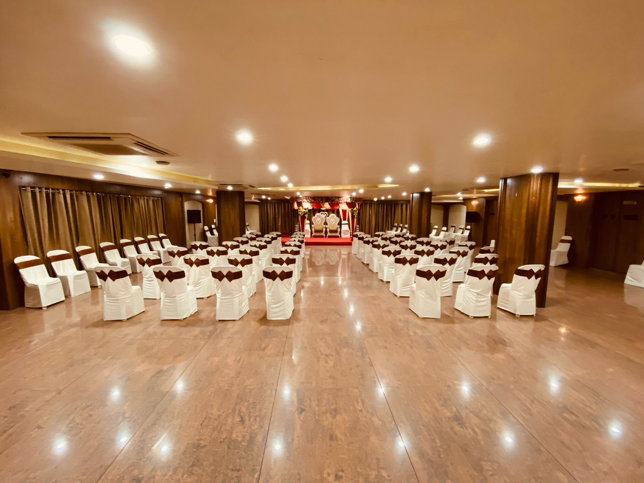 Food & Dining