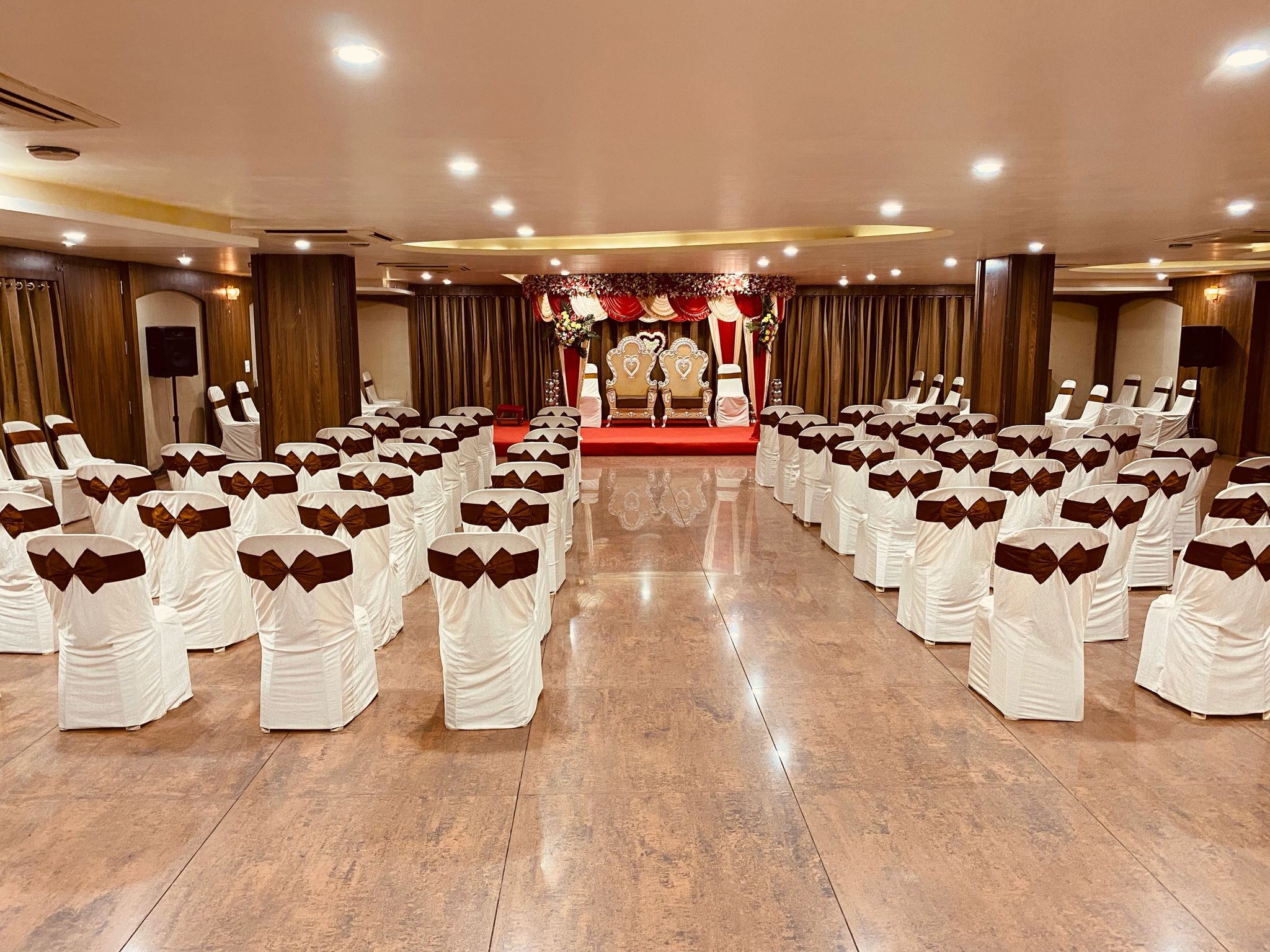 Food & Dining