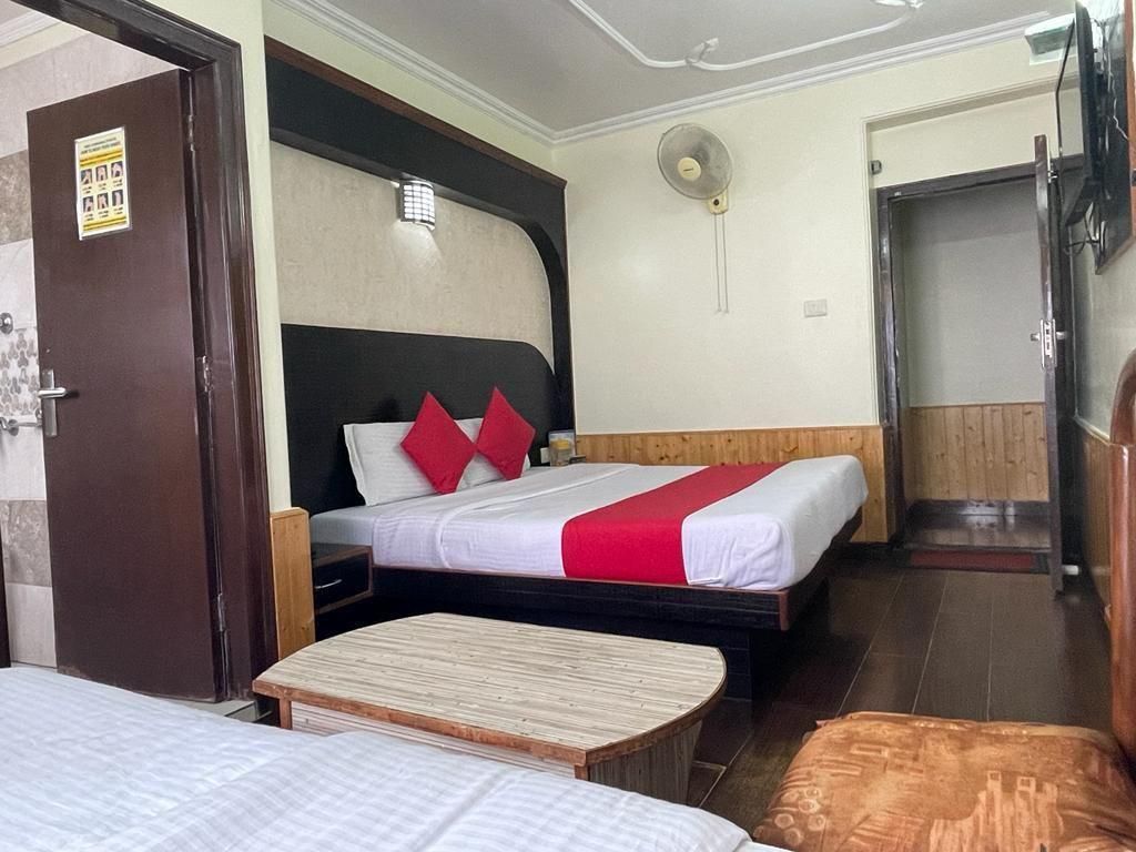 Super Deluxe Mountain View Room