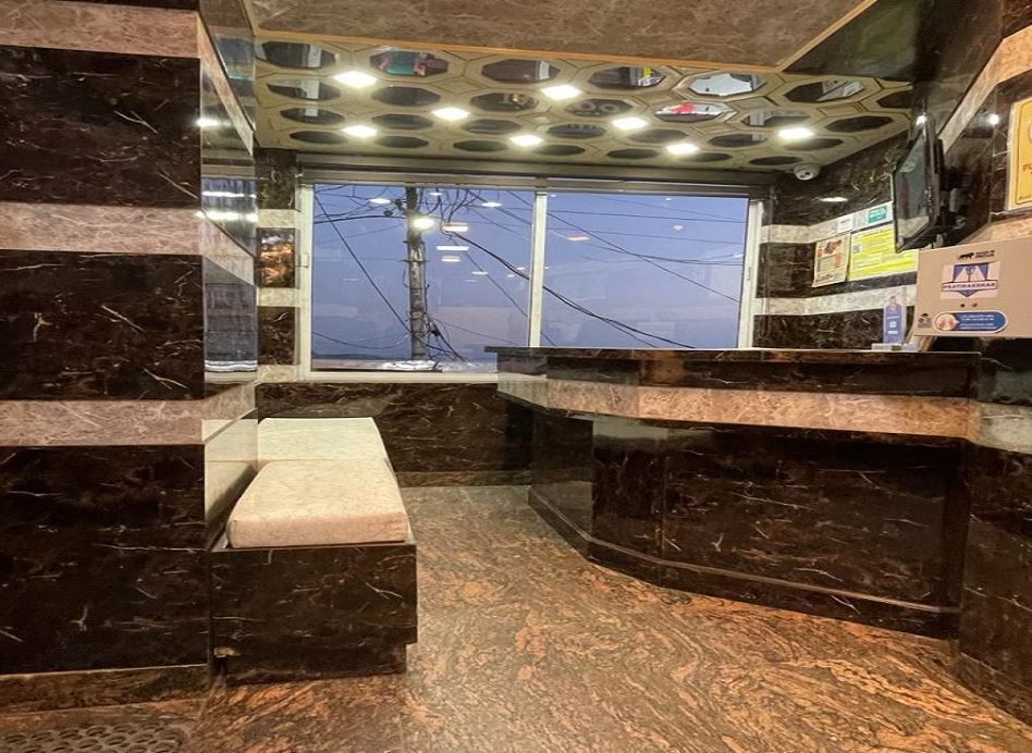 Hotel Sidharth Regency