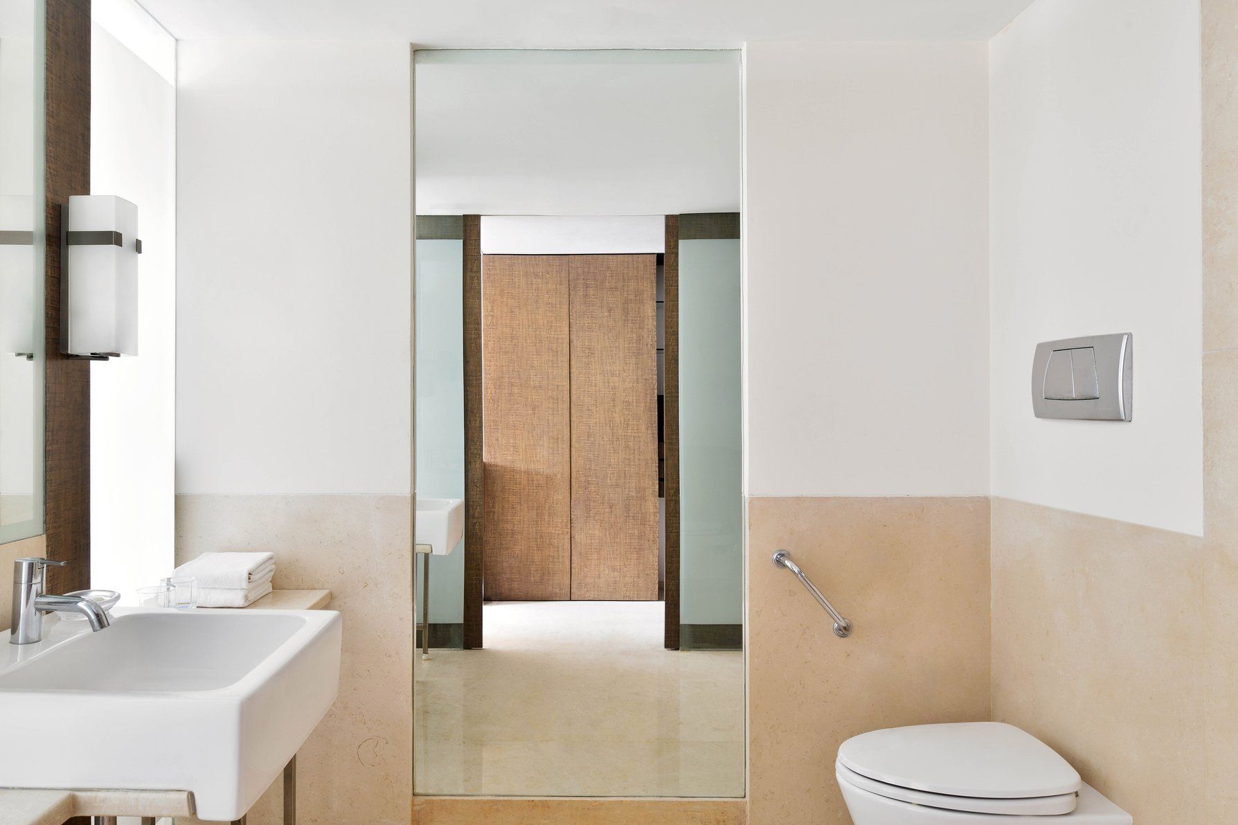 Executive Suite, 1 King, City view, Corner room