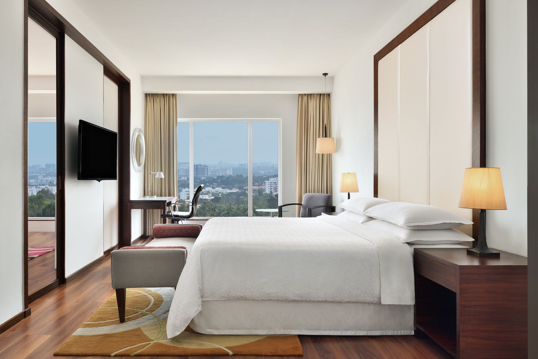 King Premium Guest Room