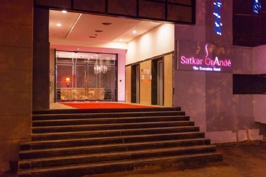 undefined Hotel Satkar Grande 8