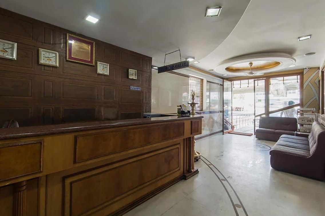 Hotel Aryaas Residence