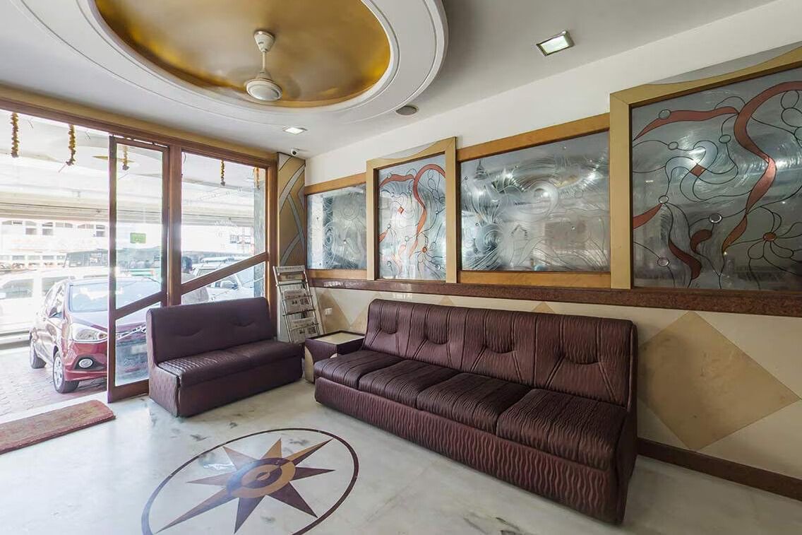 undefined Hotel Aryaas Residence 2