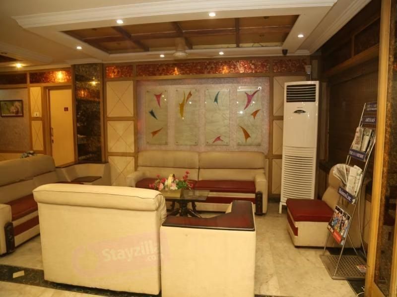 undefined Hotel Aryaas 3