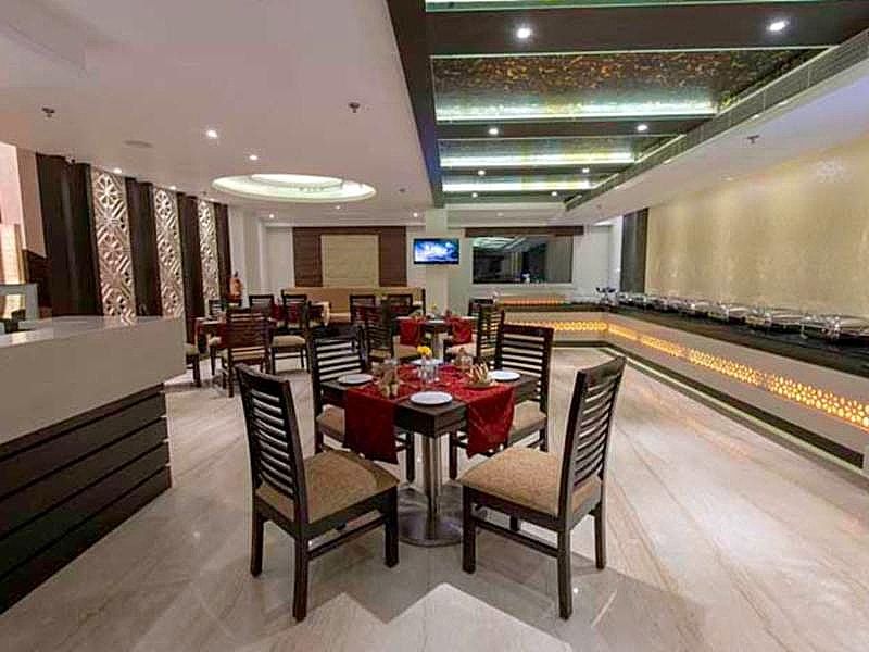 undefined Hotel Park Regent 4