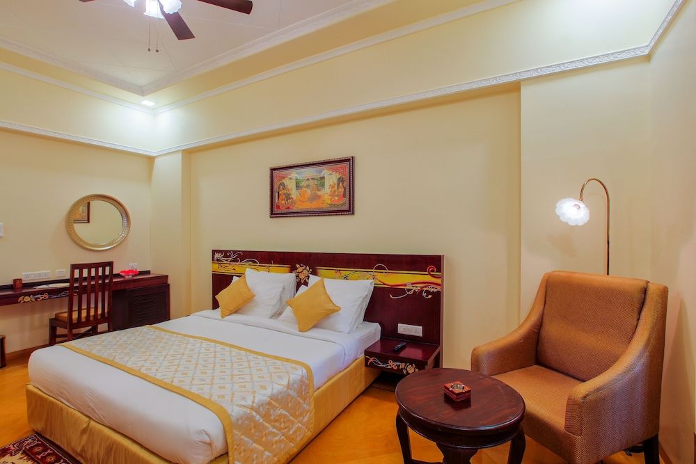 Shouryagarh Resort & Spa Luxury Room 6