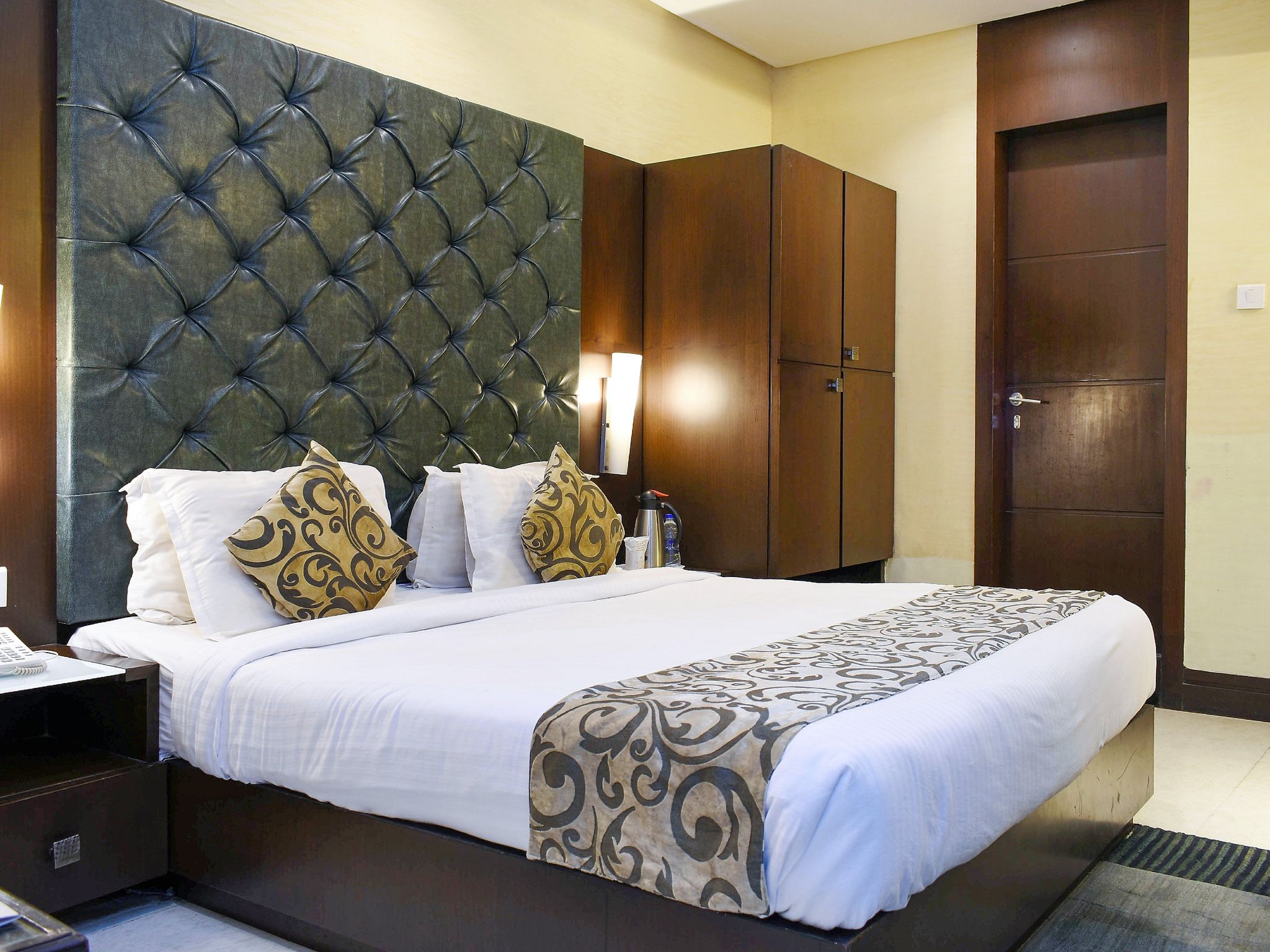 Hotel The Golden Oak Executive Room 5