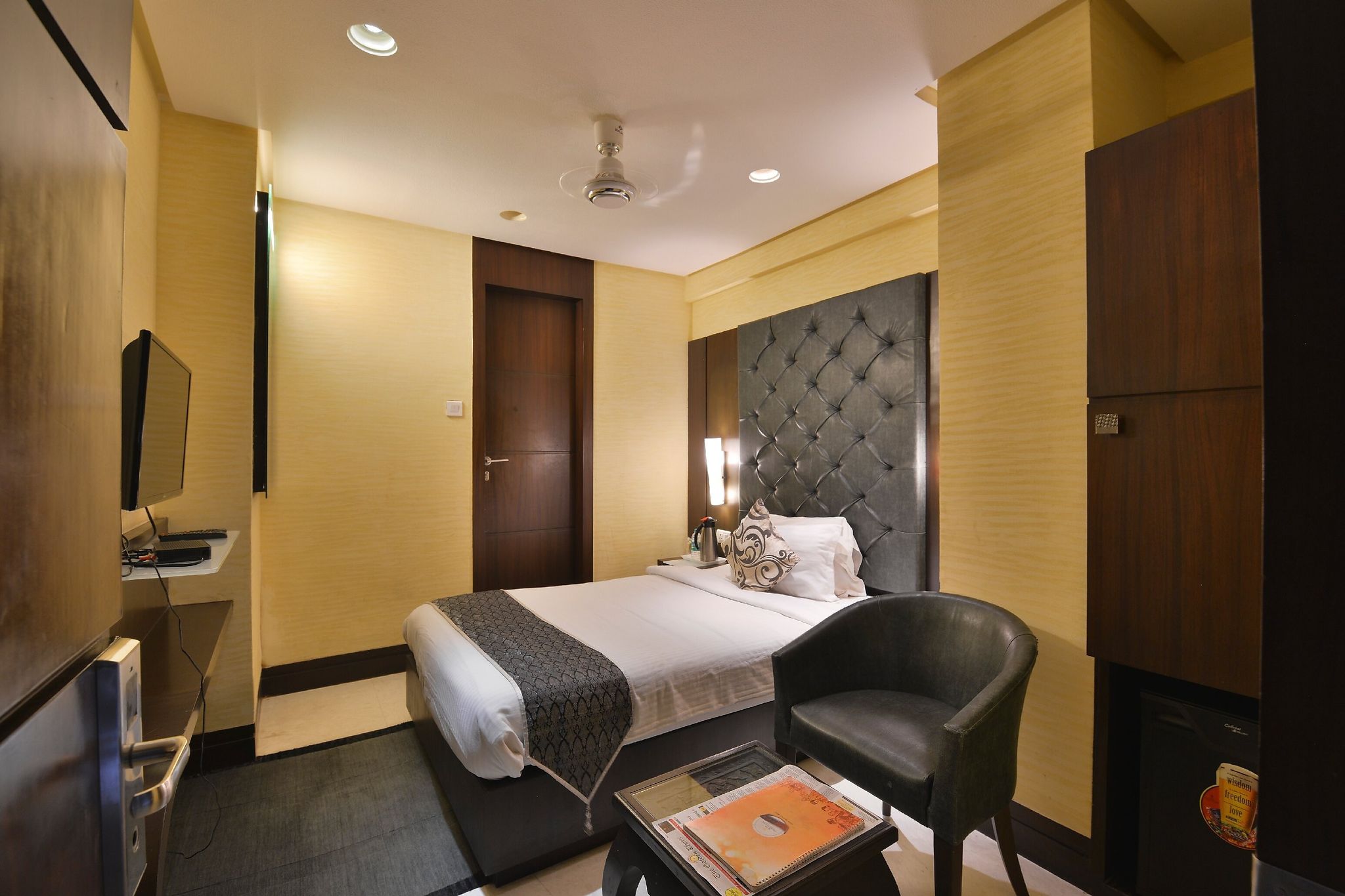 Hotel The Golden Oak Classic Single Room 2