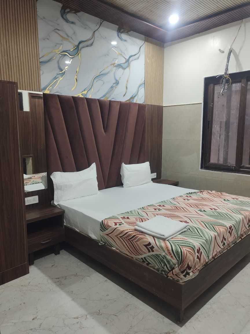 Hotel Vrinda Palace Standard Double Room 