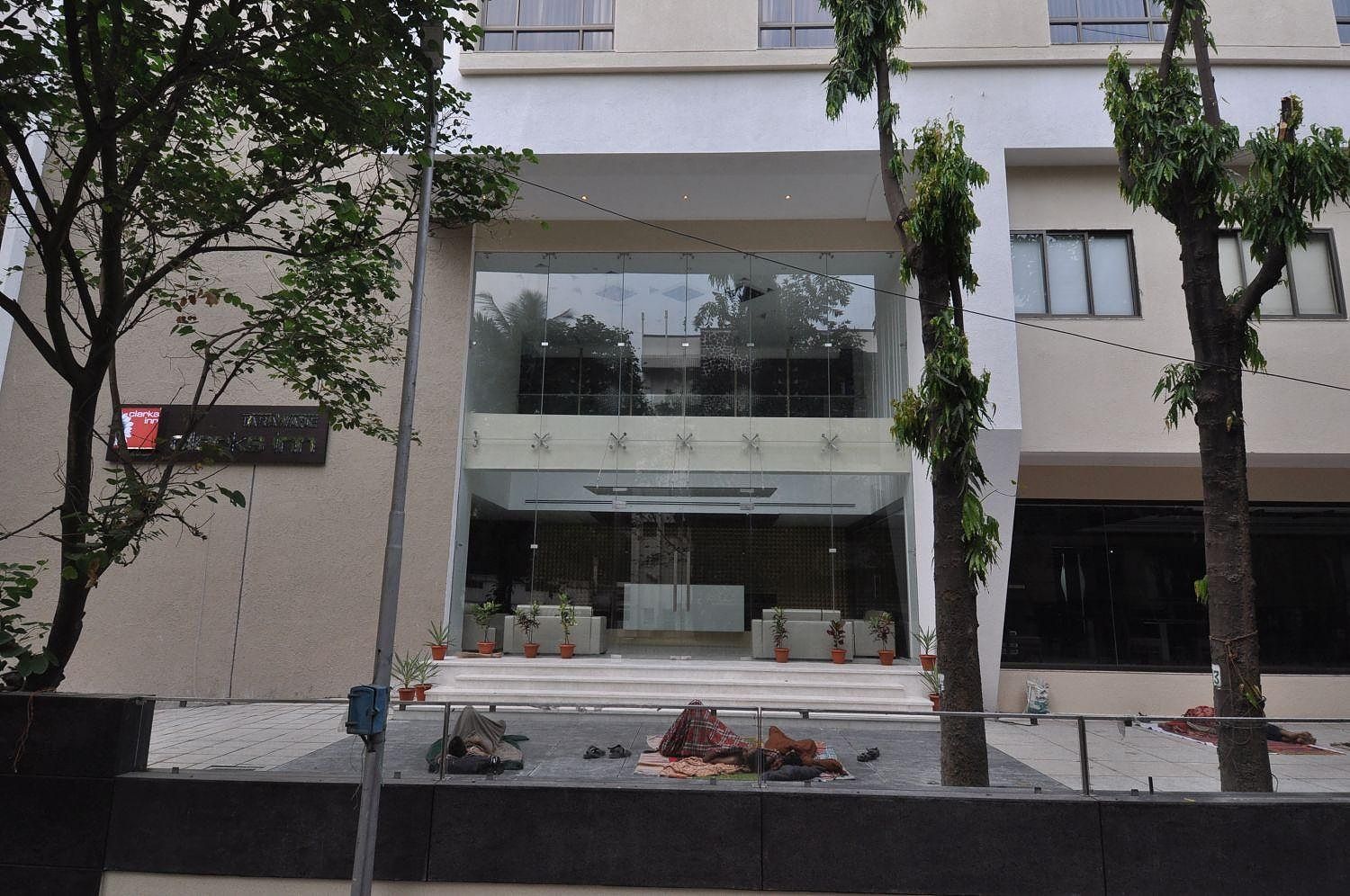 undefined Tarawade Clarks Inn 10