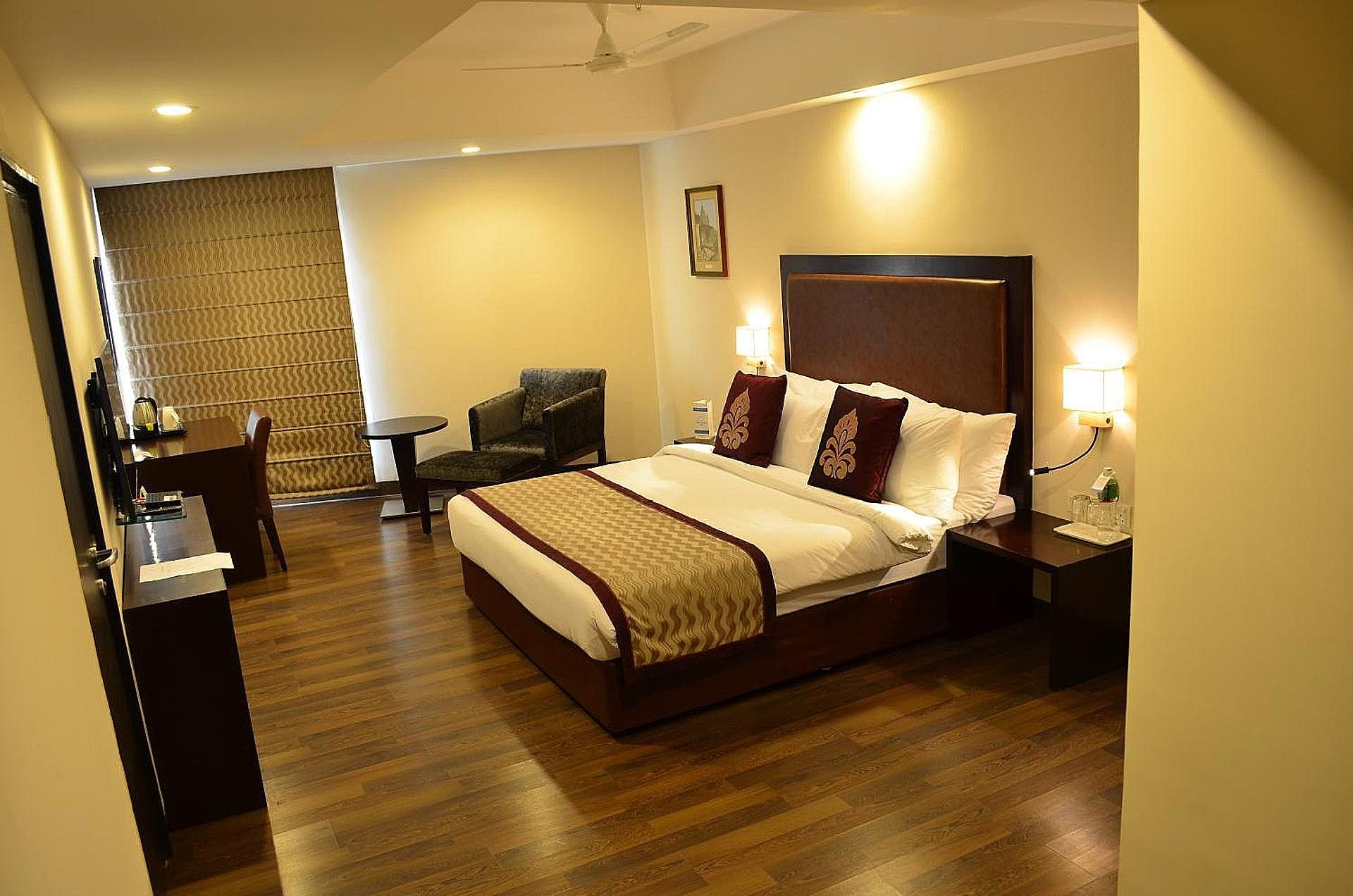 The Cloud Hotel Deluxe Room 4