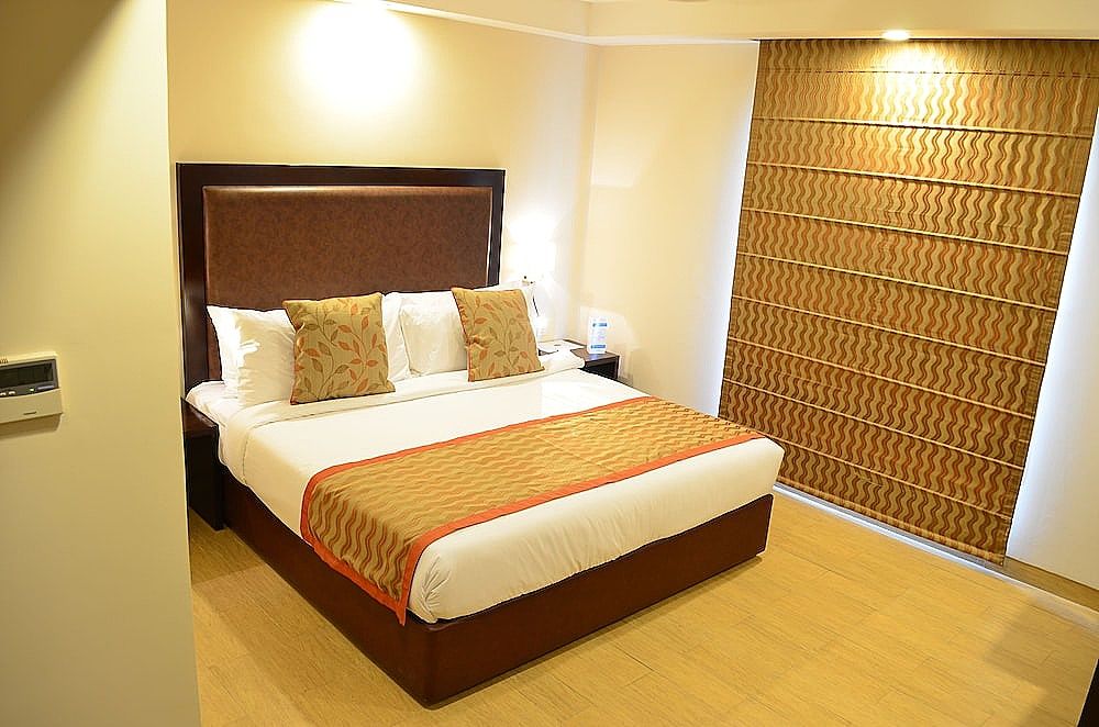 The Cloud Hotel Deluxe Room 5