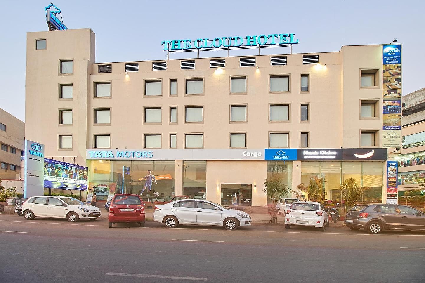 undefined The Cloud Hotel