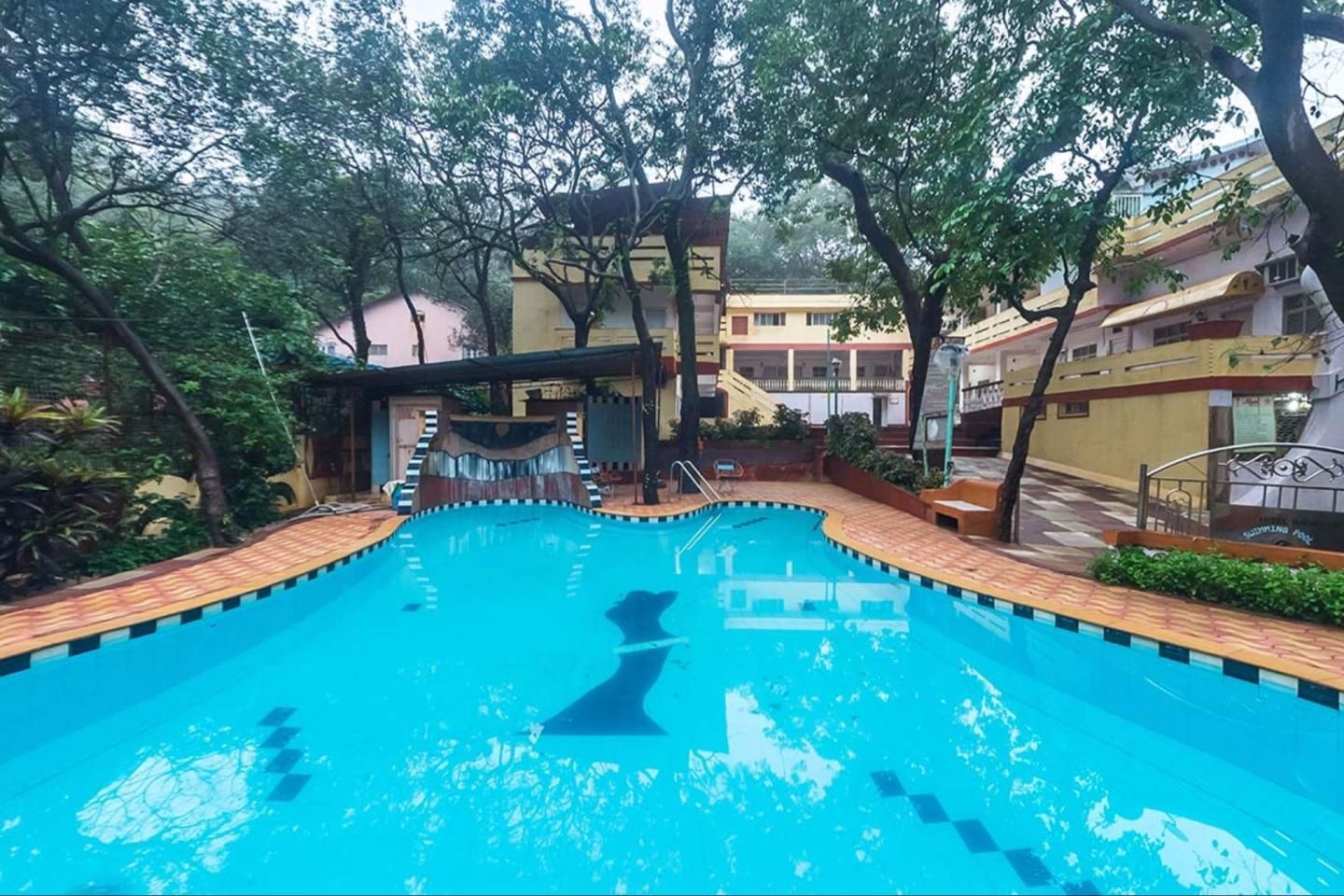 undefined Royal Hotel 5