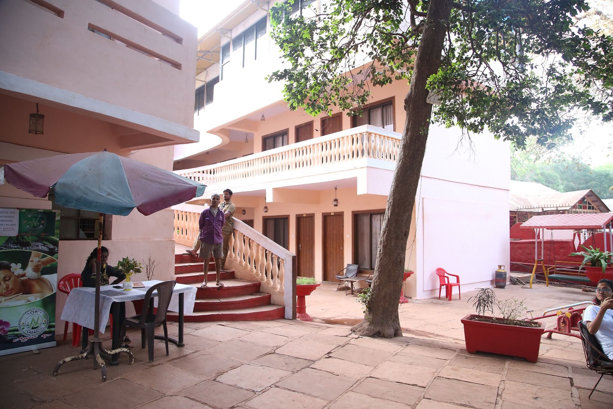 undefined Royal Hotel 6