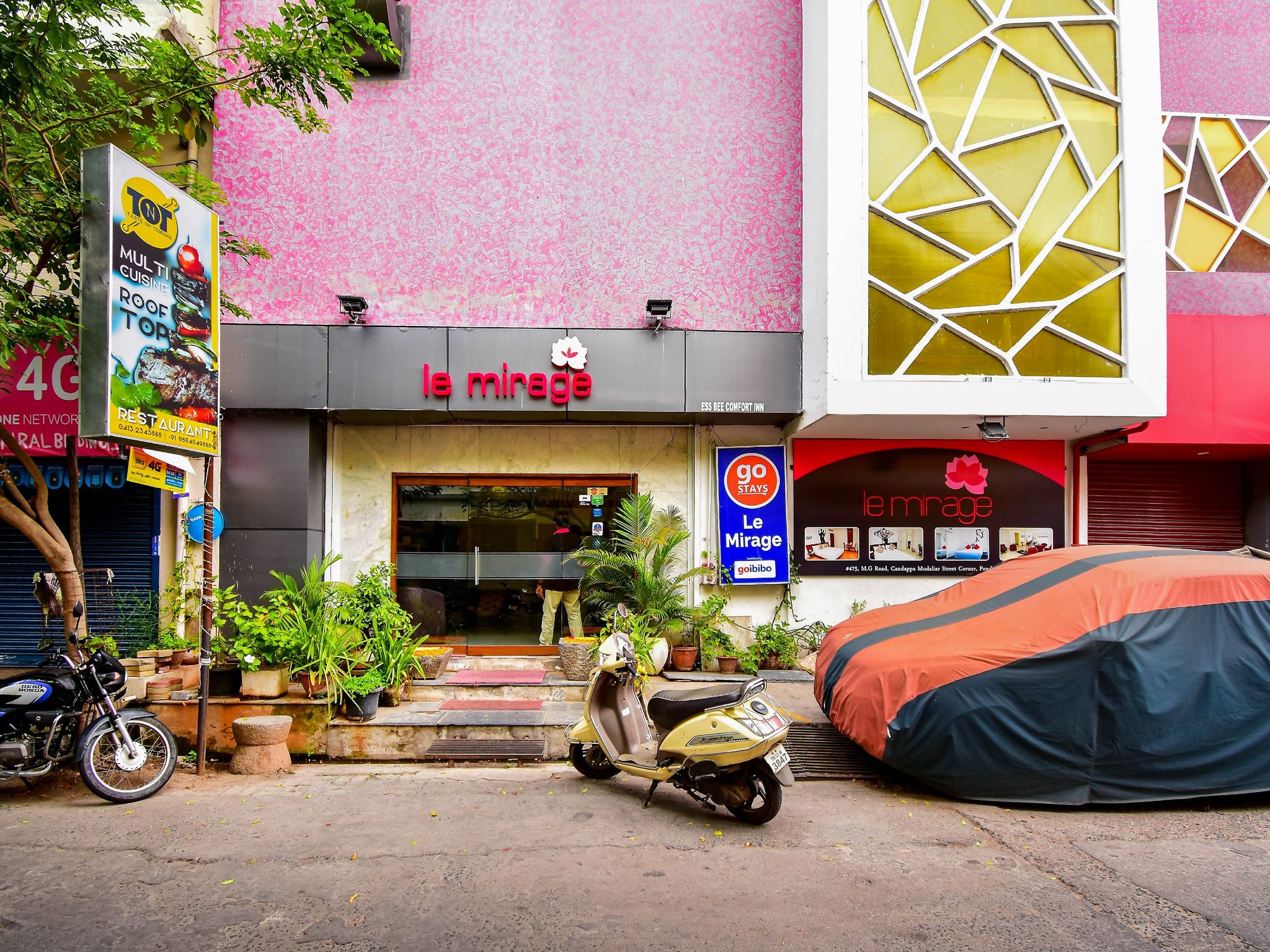 undefined Hotel Le Mirage 2