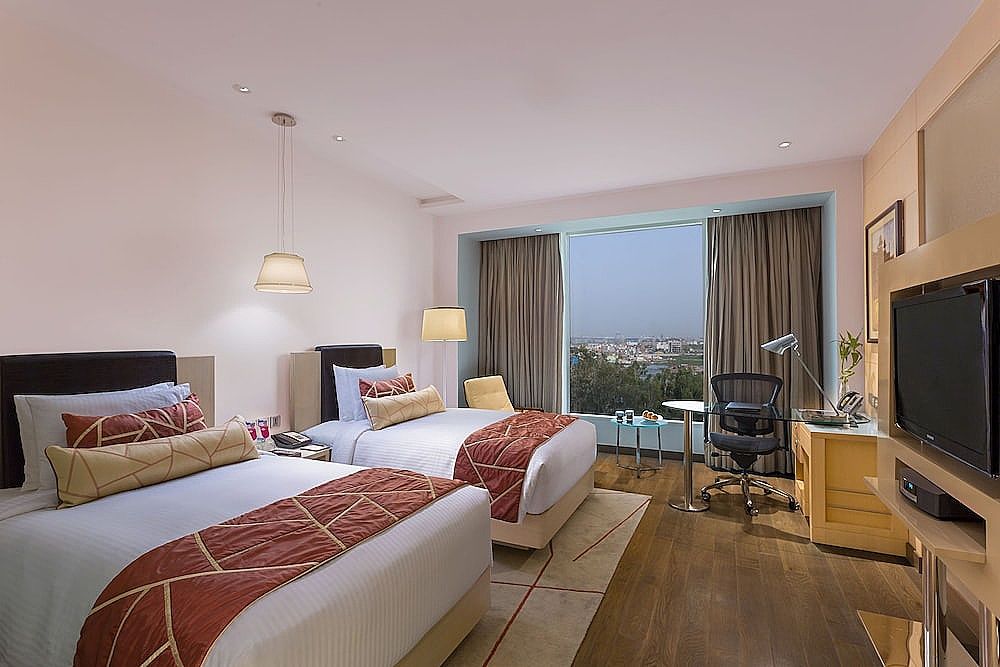 Crowne Plaza Greater Noida, an IHG Hotel Standard Room, 2 Twin Beds 4