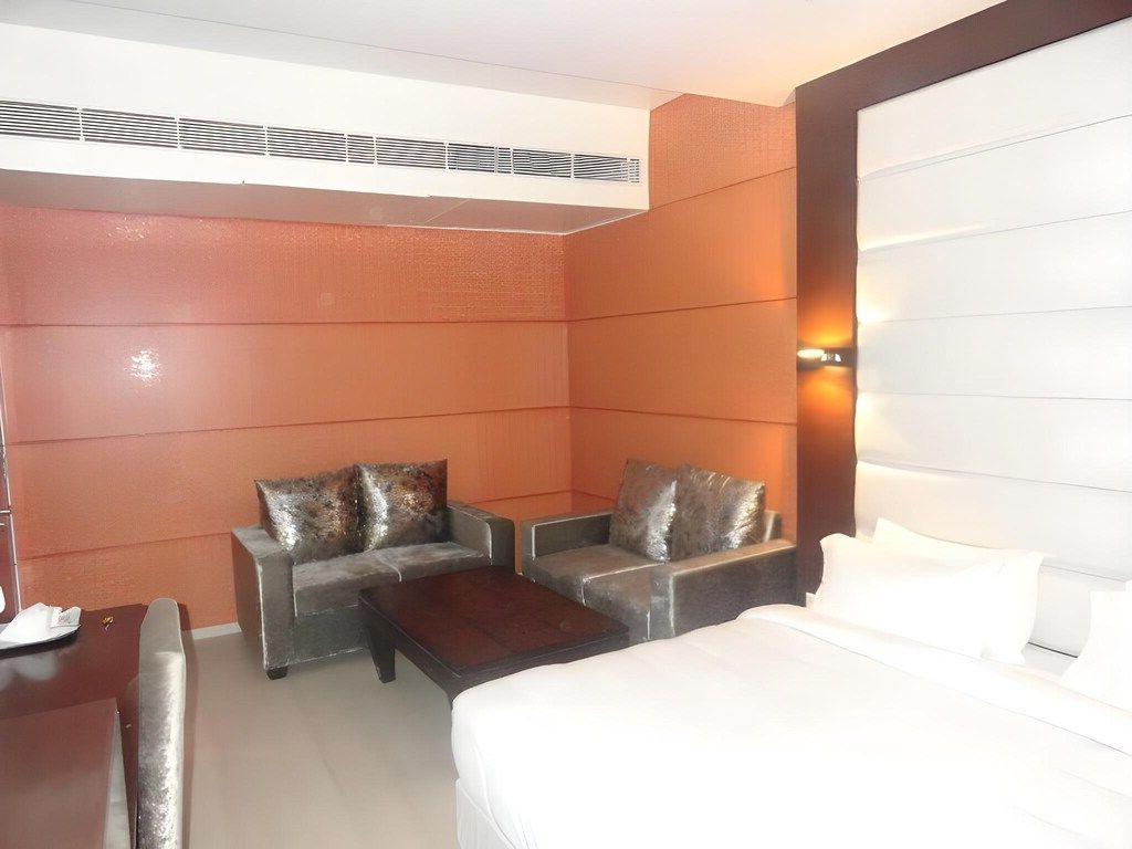 undefined Anand Awe Spring Hotel 5