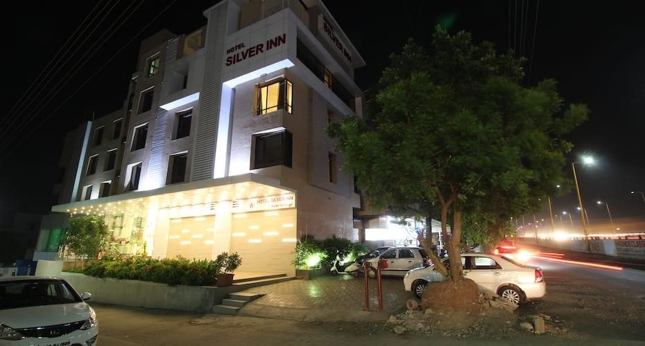 undefined Hotel Silver Inn 2