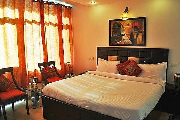 undefined Upper City Heart 4