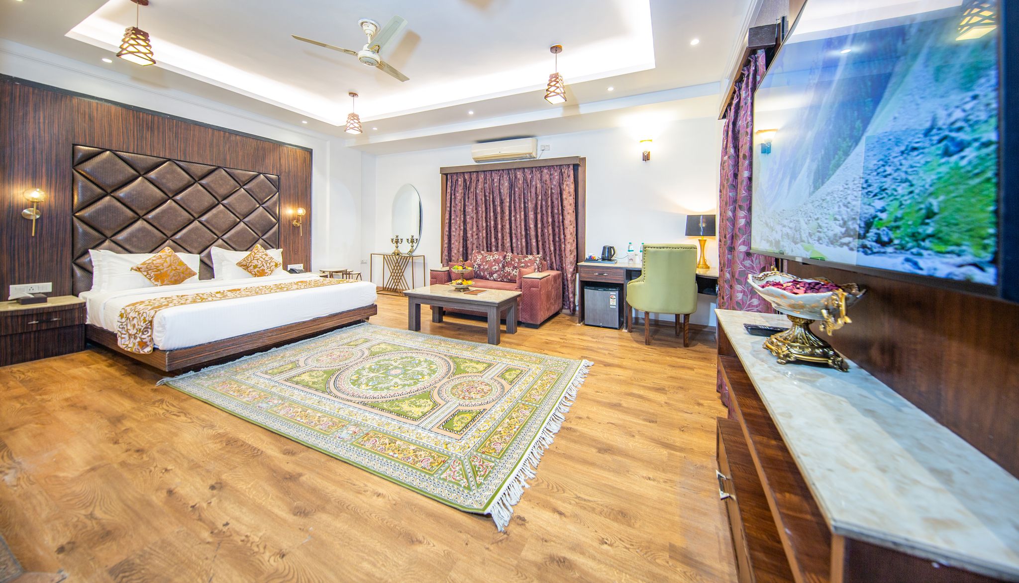 Premier Room