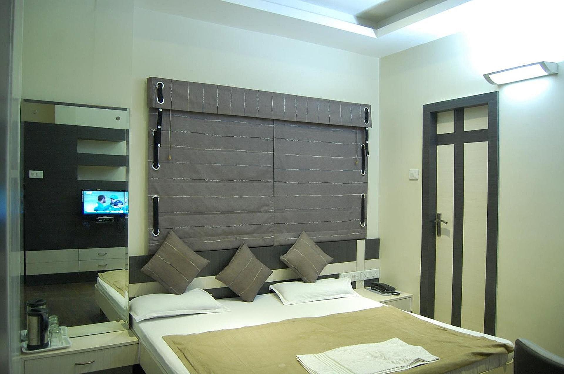 Deluxe AC Room