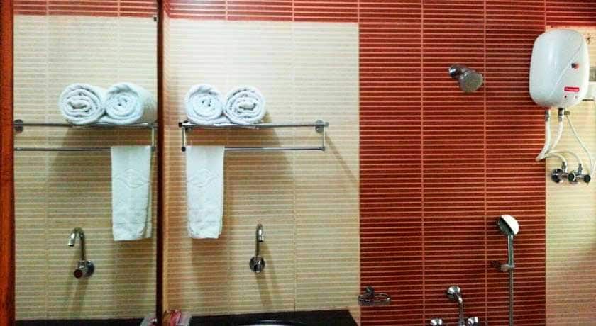 Emerald Budget Non AC Room