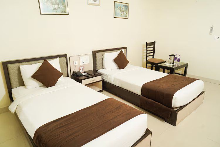 Hotel Yash Regency Deluxe Room 5