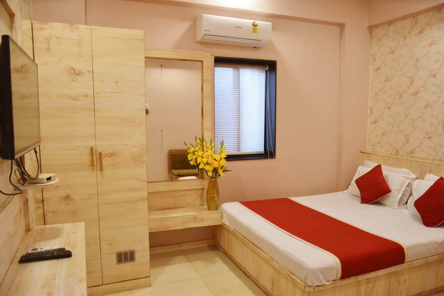 Hotel Saideep Villas Shirdi Double Bed Non AC Room  2