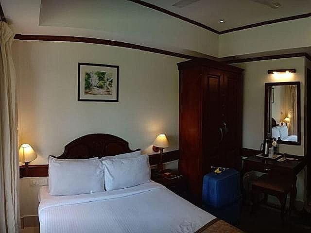 Aroor Residency Deluxe Room 2