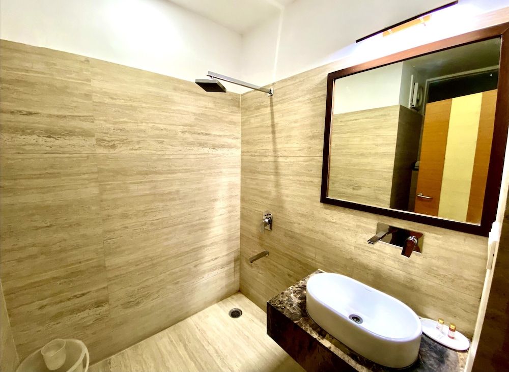 Ranbanka Heritage Resort Deluxe AC Room 6