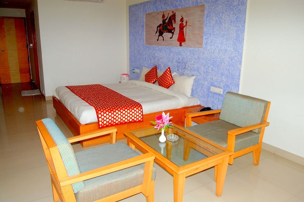 Ranbanka Heritage Resort Deluxe AC Room 2