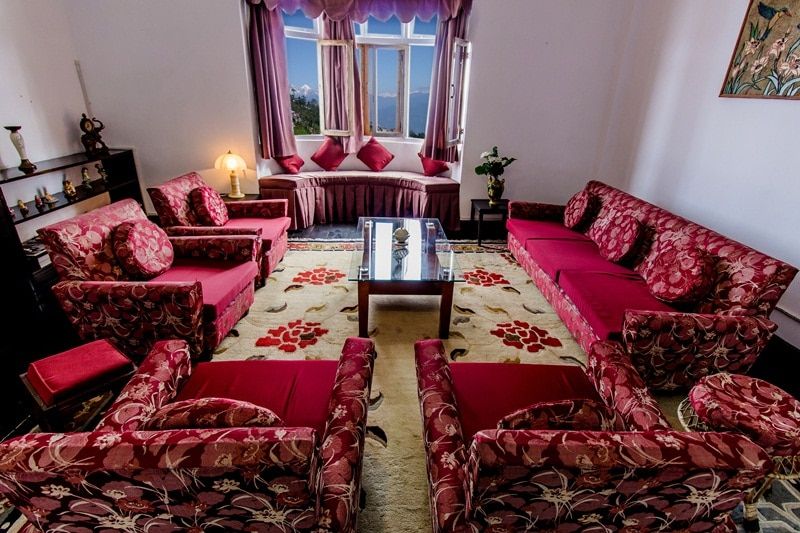 Suite with Lounge & Mountain View