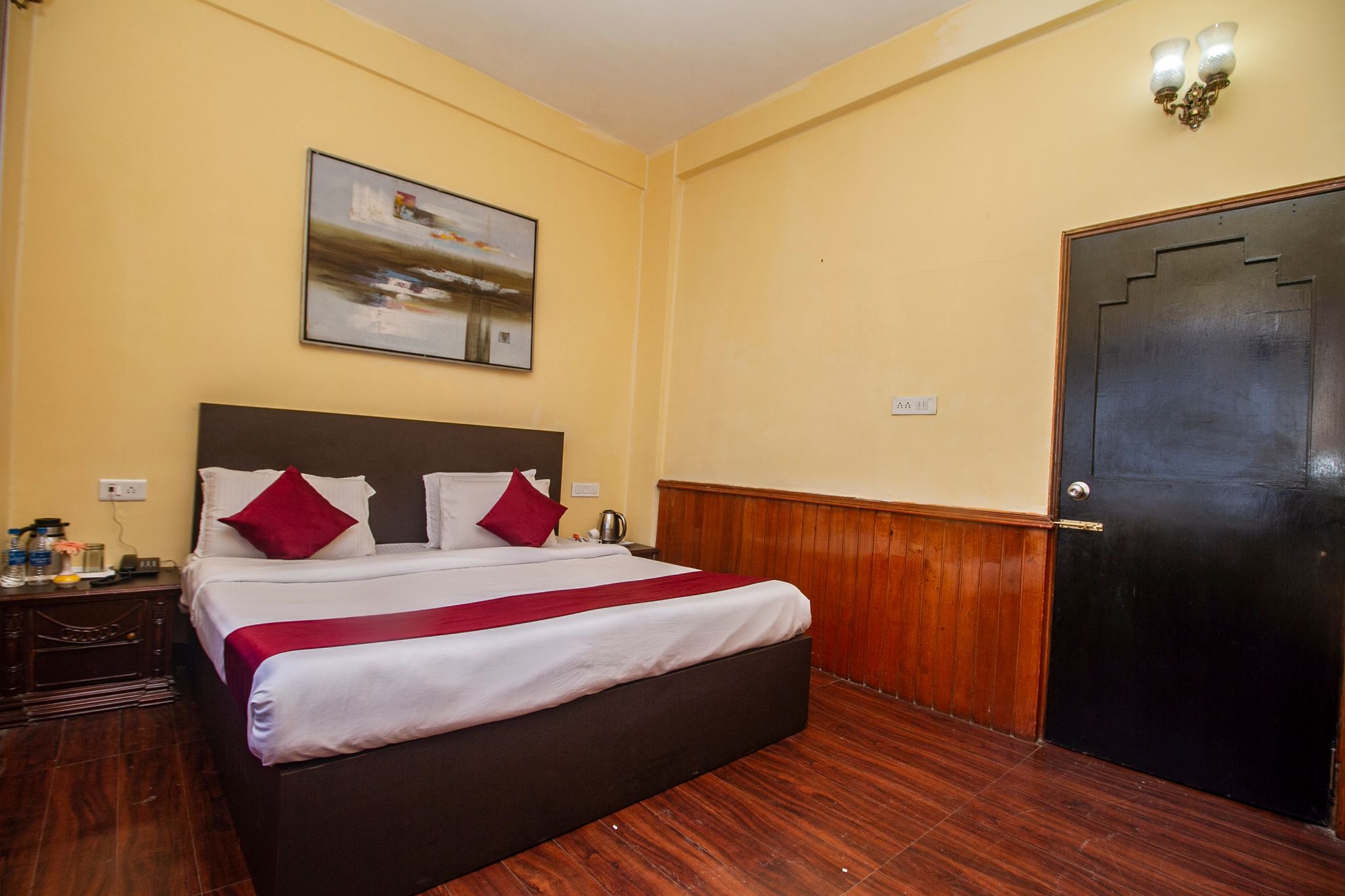 Central Gleneagles Resort Super Deluxe Room with Mountain View 5