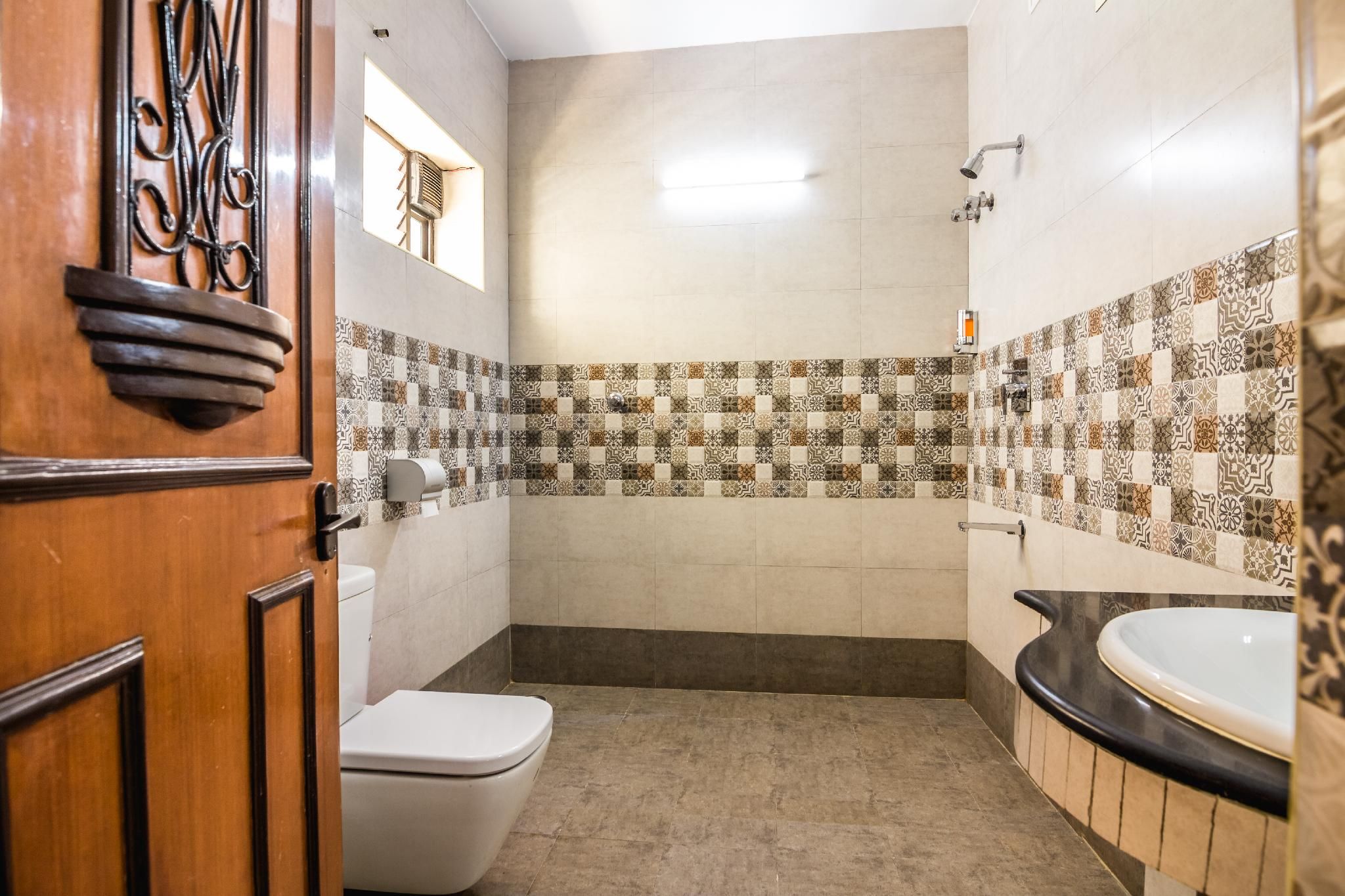 Family Room with Fan