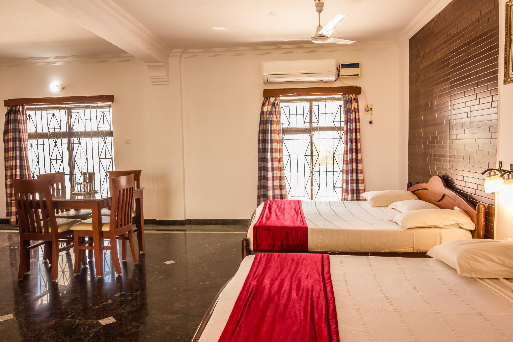 Family Room with Fan