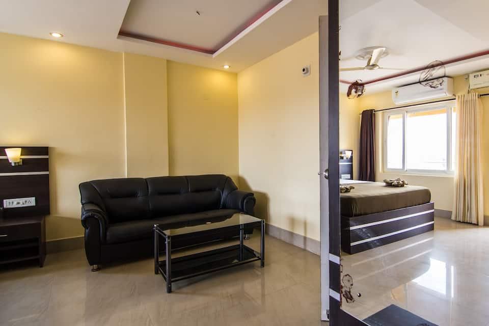 Kakkson Villa Luxury Four Bedded AC 86