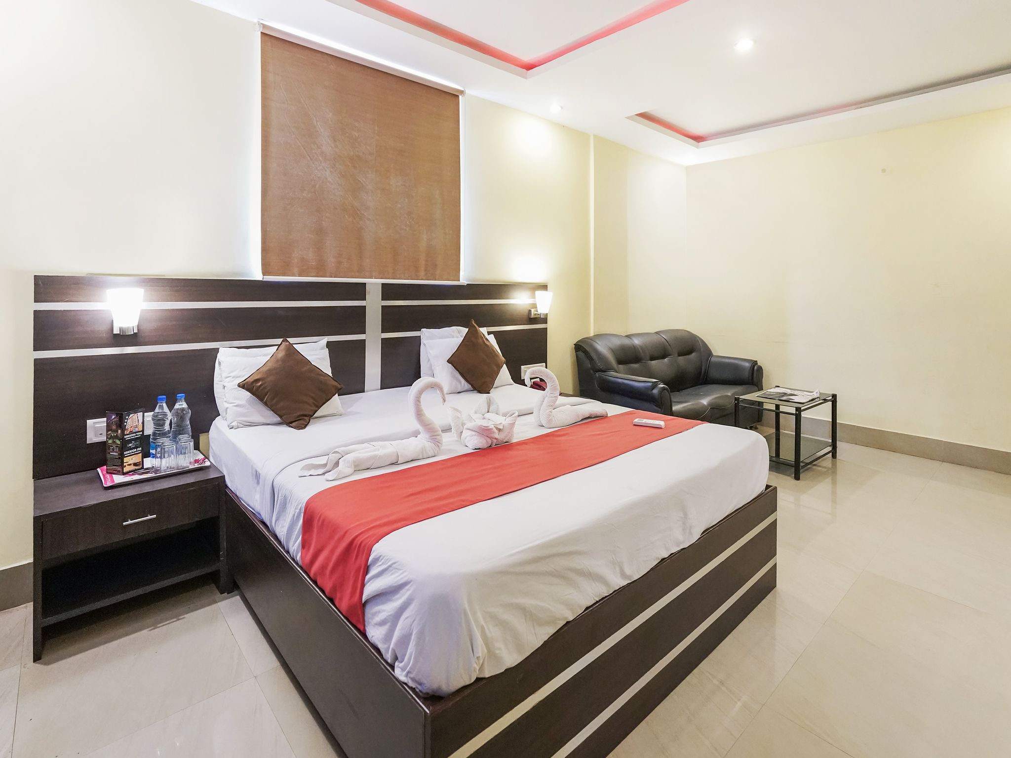 Kakkson Villa Luxury Four Bedded AC 27