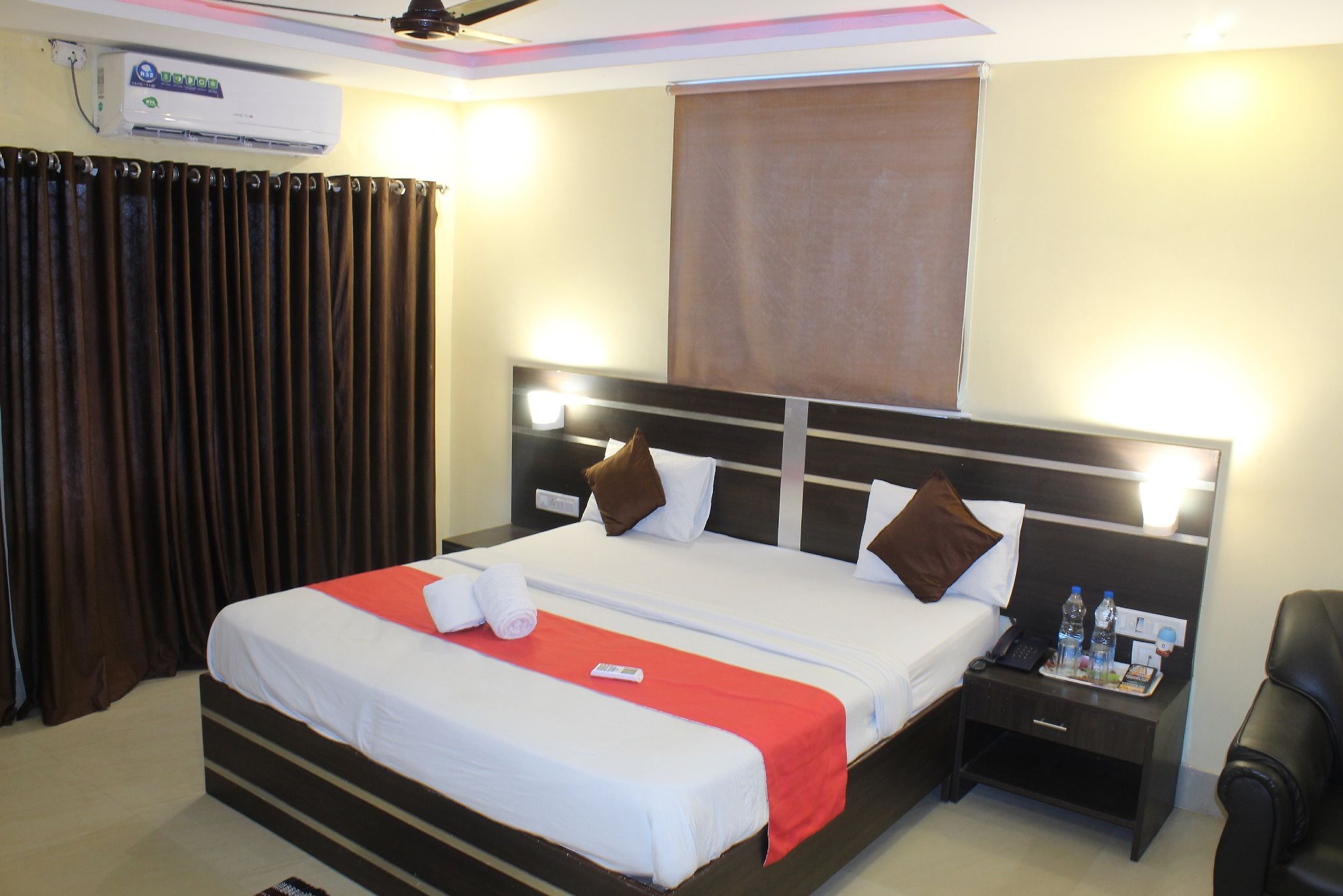 Kakkson Villa Luxury Four Bedded AC 34