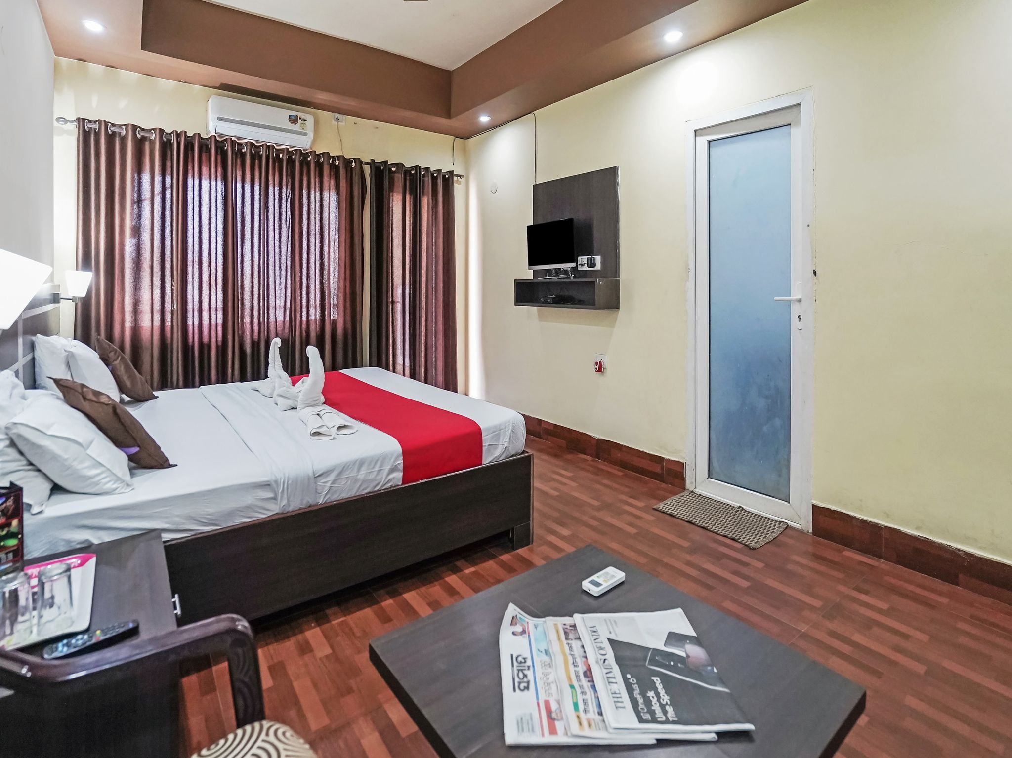 Kakkson Villa Luxury Four Bedded AC 51