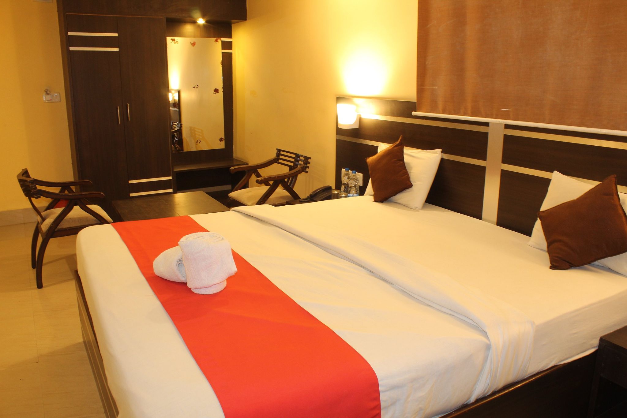 Kakkson Villa Luxury Four Bedded AC 41