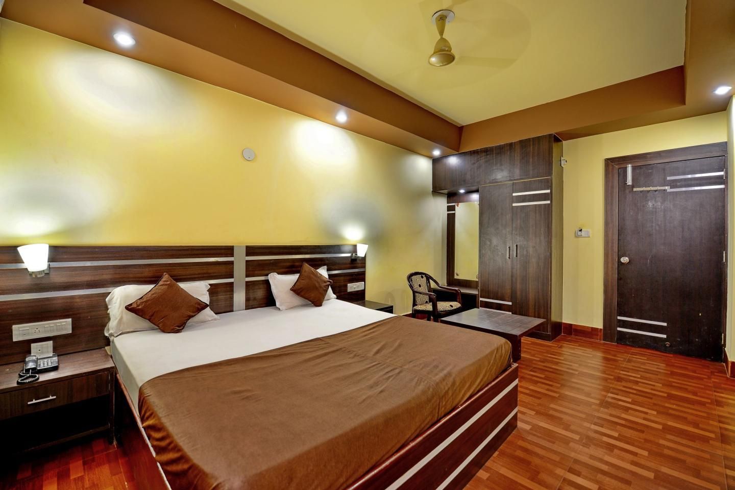 Kakkson Villa Luxury Four Bedded AC 50