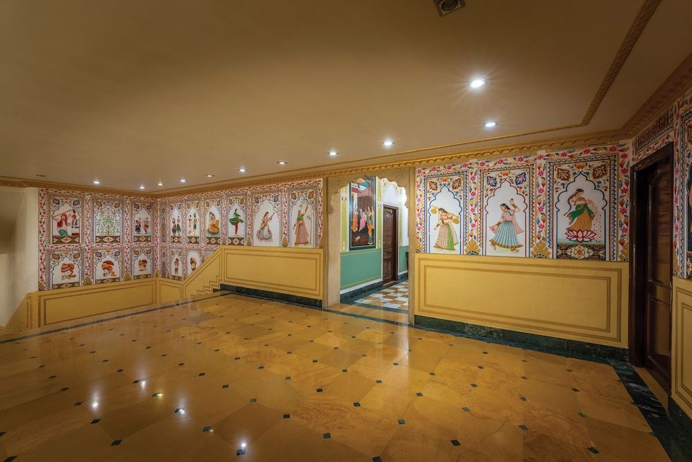 undefined Hotel Rang Mahal 8