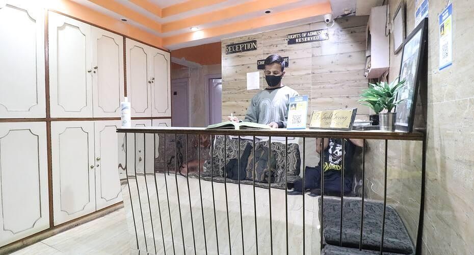 Hotel Shorya Regency