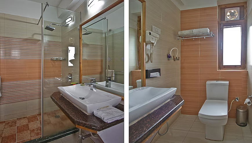 Vivaan - The Sun Rise Resort  Deluxe Room with balcony (Mountains & Manali City View) 13